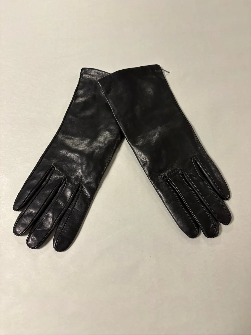 Nordstrom Womens Black Cashmere Lined Leather Wrist Gloves Size 8 New
